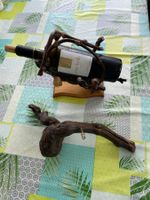 ouvre-bouteille et cadre à vin en bois de raisin