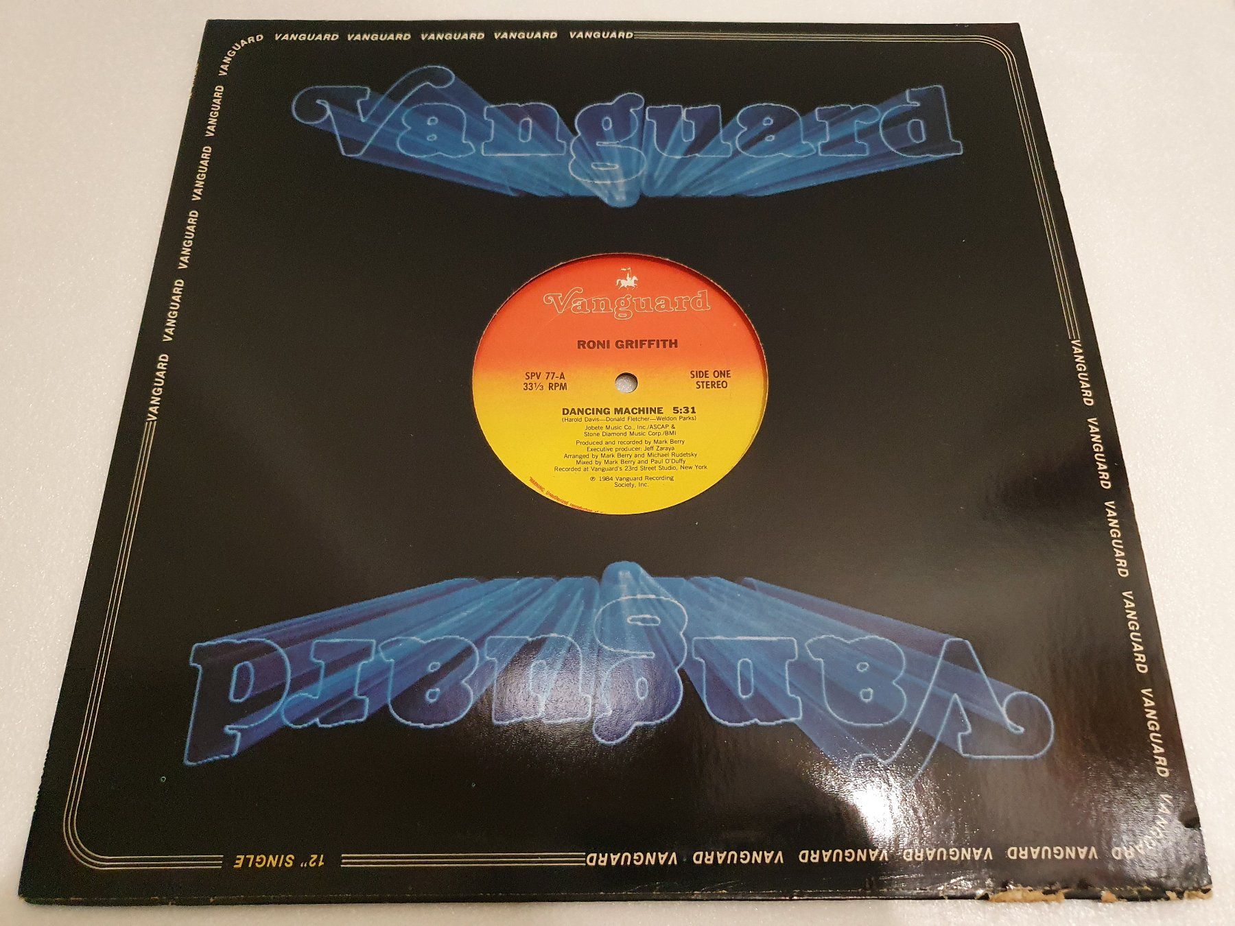 Dischi in vinile: Roni Griffith – Dancing Machine (Maxi, Synth-pop, Disco) – Usato da Uster venduto da Vinyl-Leidenschaft