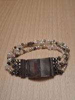 Schönes Armband mit Silber 800 Verschluss.