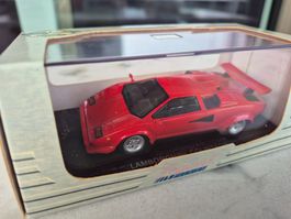 1:43 Universalhobbies - Lamborghini Countach LP500