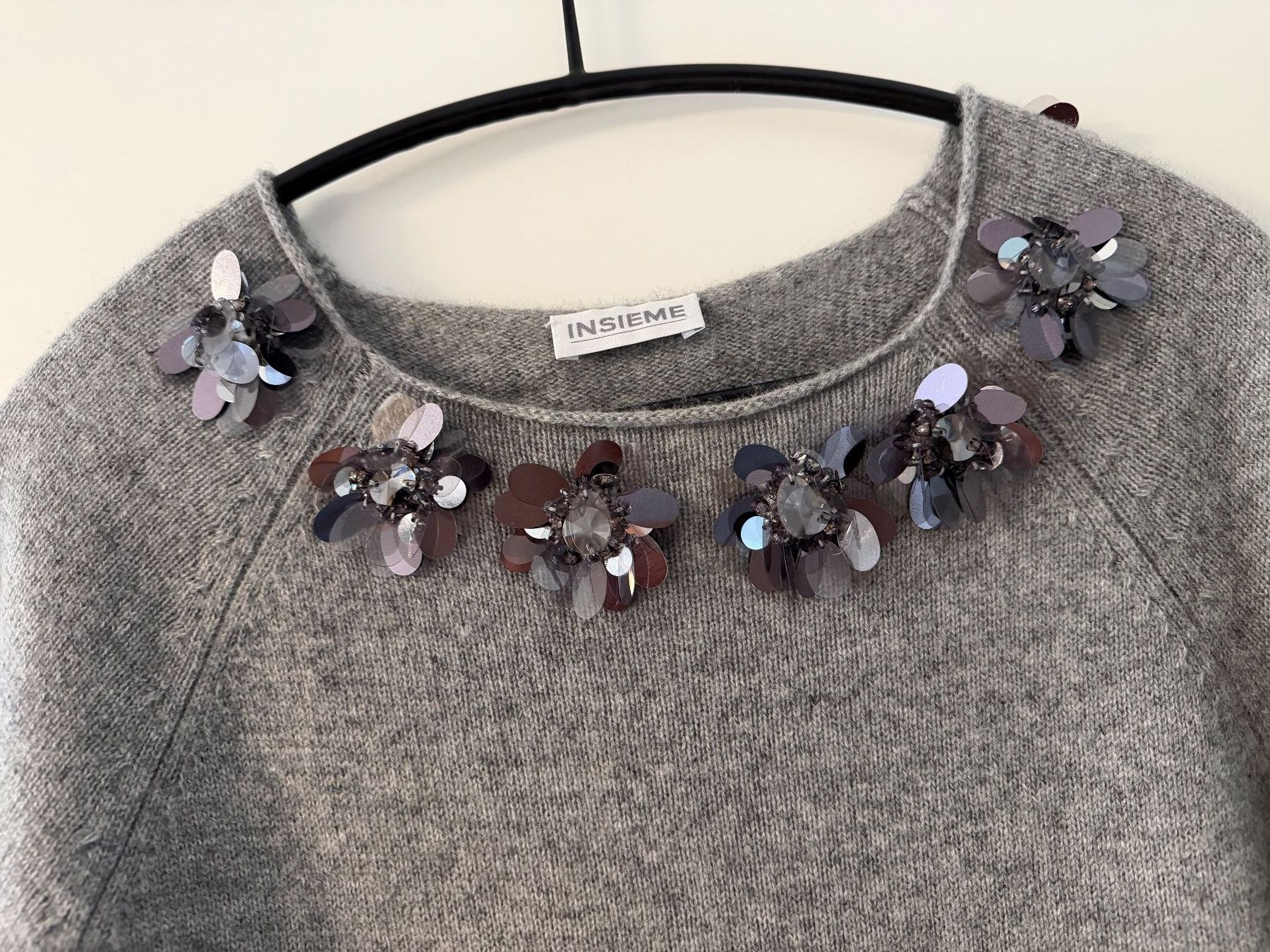 Maglioni & Felpe: Insieme Kaschmir Pullover grau mit Applikationen – Nuovo (secondo la descrizione) da Berneck venduto da Ordnung2021 1