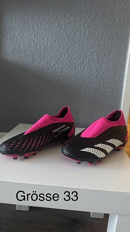 Scarpe da uomo: Fussball Nockenschuhe – Usato da Ebikon venduto da prenqajf