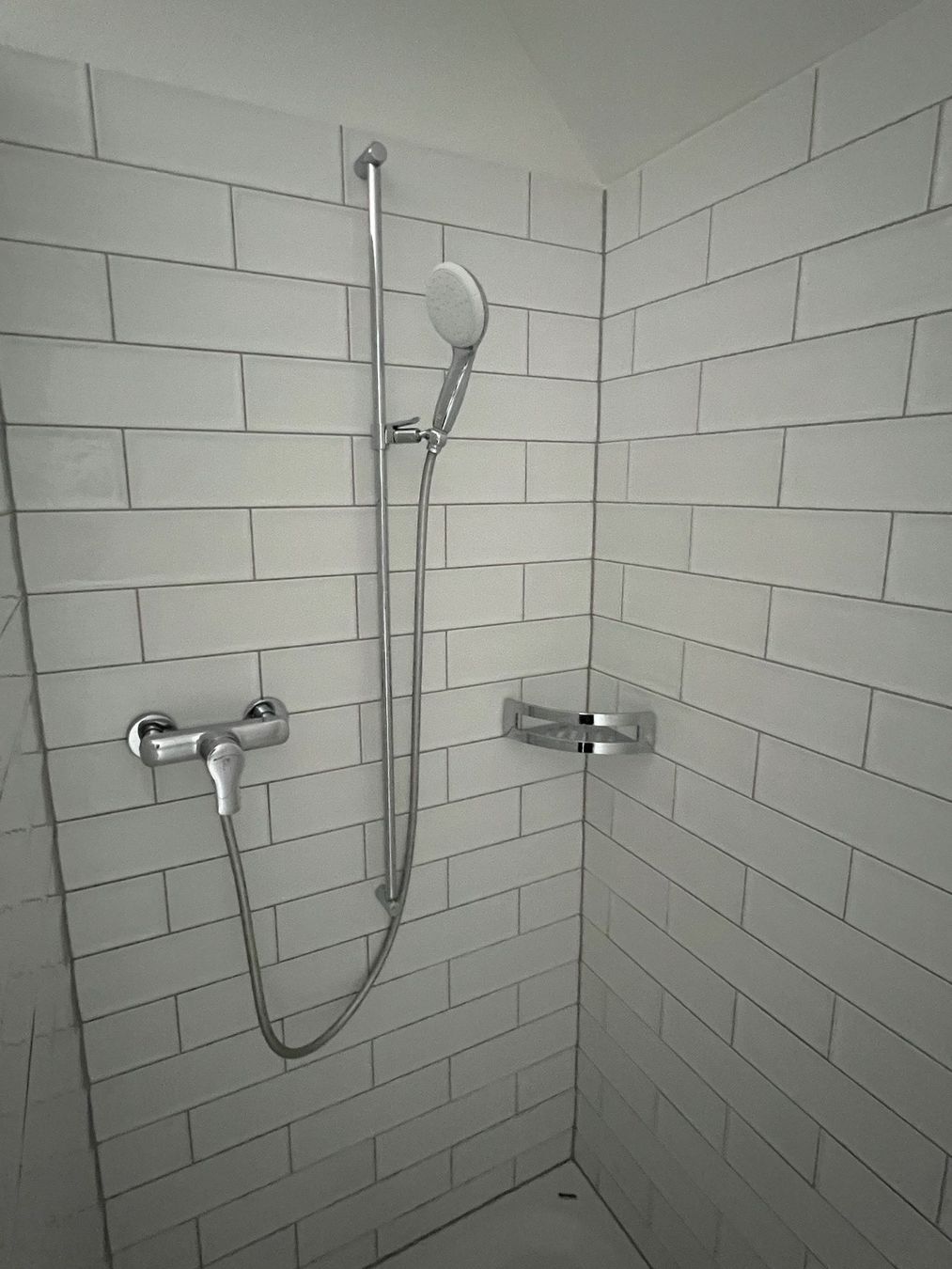 Docce: Komplettes Badezimmer und Dusche – Usato da Oberägeri venduto da cle_7fqt 3