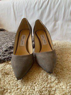 Jimmy Choo Scarpe da donna: Jimmy Choo Romy Suede Pumps Dark Grey 37 – Nuovo (secondo la descrizione) da Bernhardzell venduto da Sunka0 1