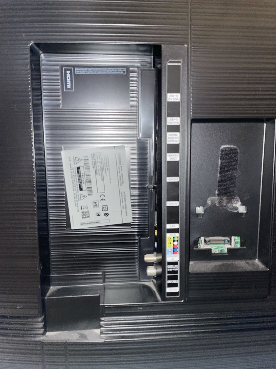 Samsung Televisori: Téléviseur Samsung UE55NU7400 avec télécommande incluse – Usato da Courchapoix venduto da gil_5jwt 6