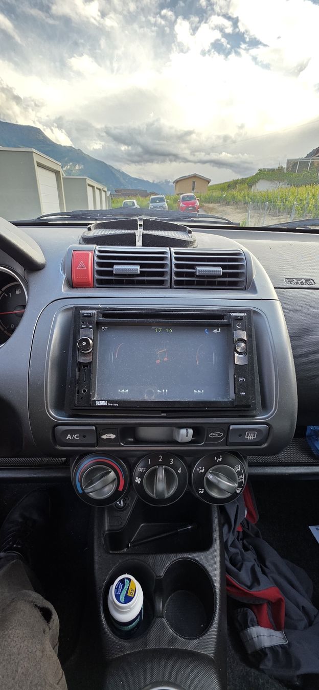 Honda Automobili: Honda Jazz 1.4 IDSI – Usato da Leytron venduto da sam_wf2m 4