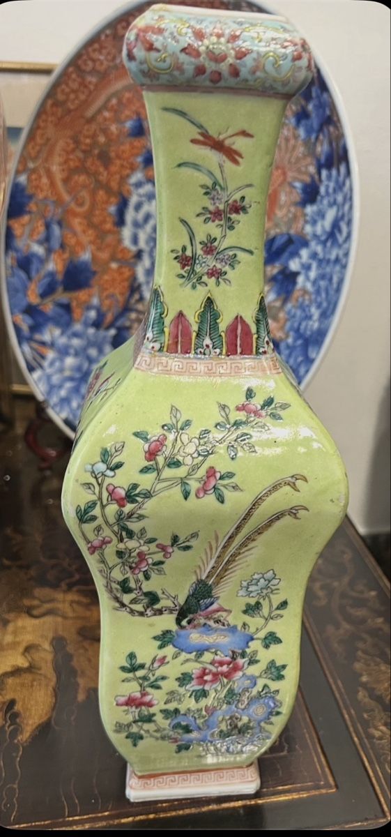 Vasen & Gefässe: Antike chinesische Vase – Gebraucht aus Losone von del_yh97 1