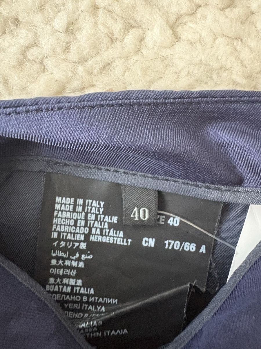 Prada Hosen: Prada Damen Shorts dunkelblau Größe 40 – Neu (gemäss Beschreibung) aus Zürich von Otac 2