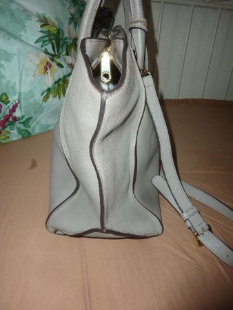 grand sac à main bandoulière en cuir gris DKNY pour femme