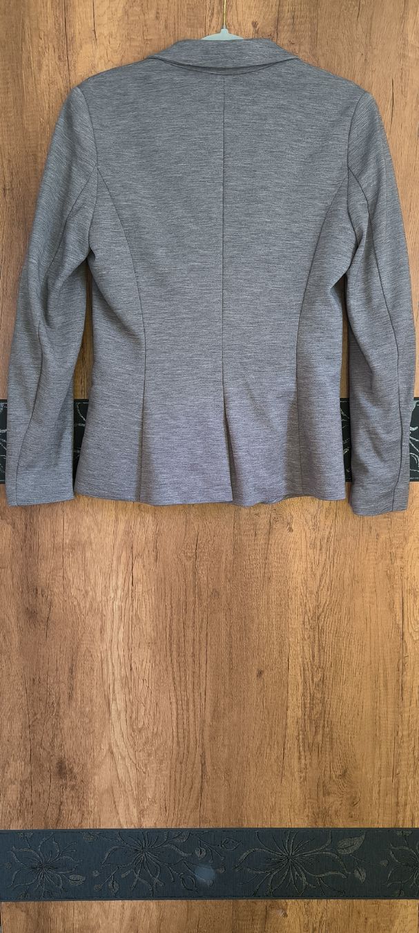 H&M Vestes: Graues Blazer – D'occasion à Bern par mar_xn6k 1