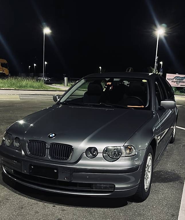 Autos: BMW E46 316i compact – D'occasion à Choëx par tgu_7qx2