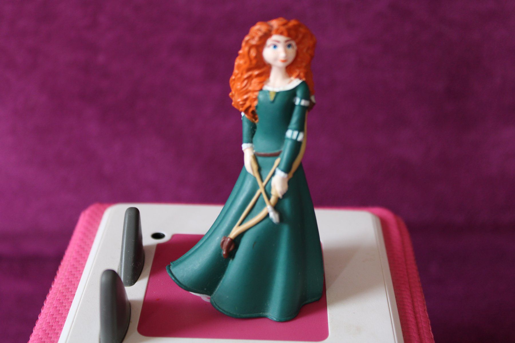 Tonies Spielzeuge: Tonie Box Figur - Disney Merida – Gebraucht aus Müllheim Dorf von Seeeule01