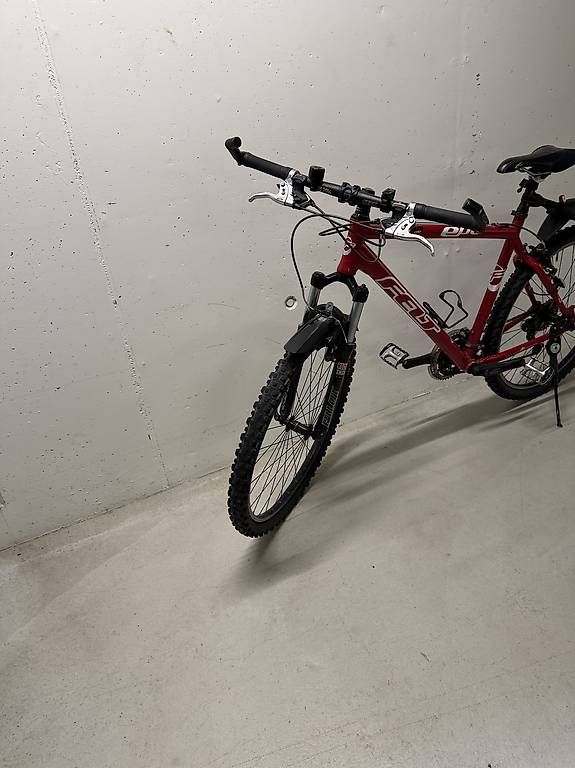 Felt Vélos: Felt bike – D'occasion à Zug par man_jqx7 1