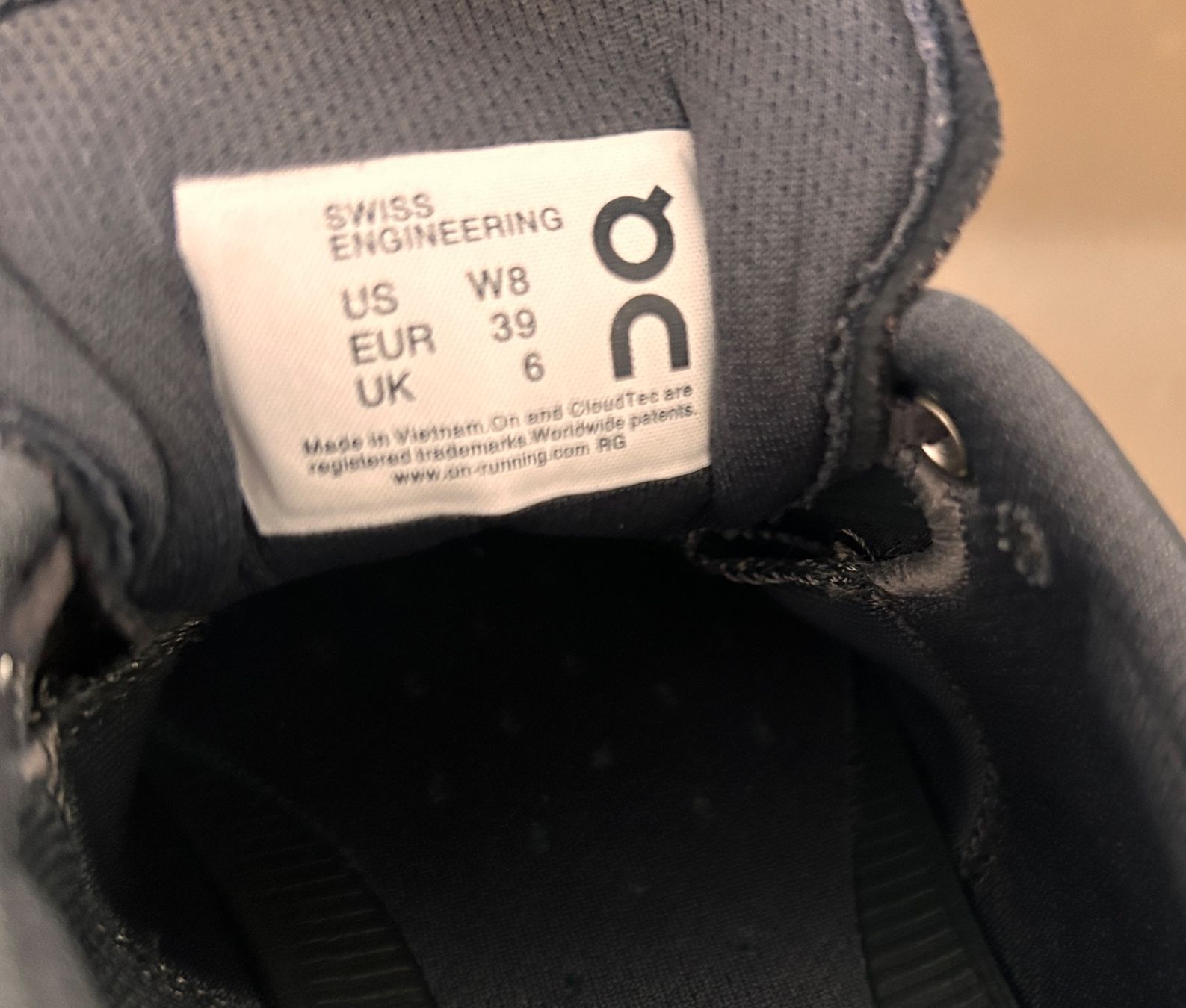 On Scarpe da donna: Turnschuhe von ON, anthrazit, Grösse – Usato da Kreuzlingen venduto da peetzii 7