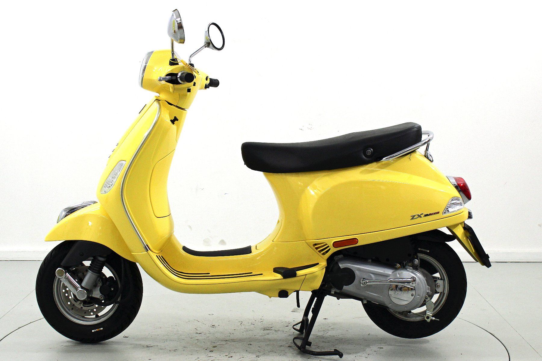 Vespa Scooter: Vespa ZX 125 – Nuovo (secondo la descrizione) da Winterthur venduto da MCW 1