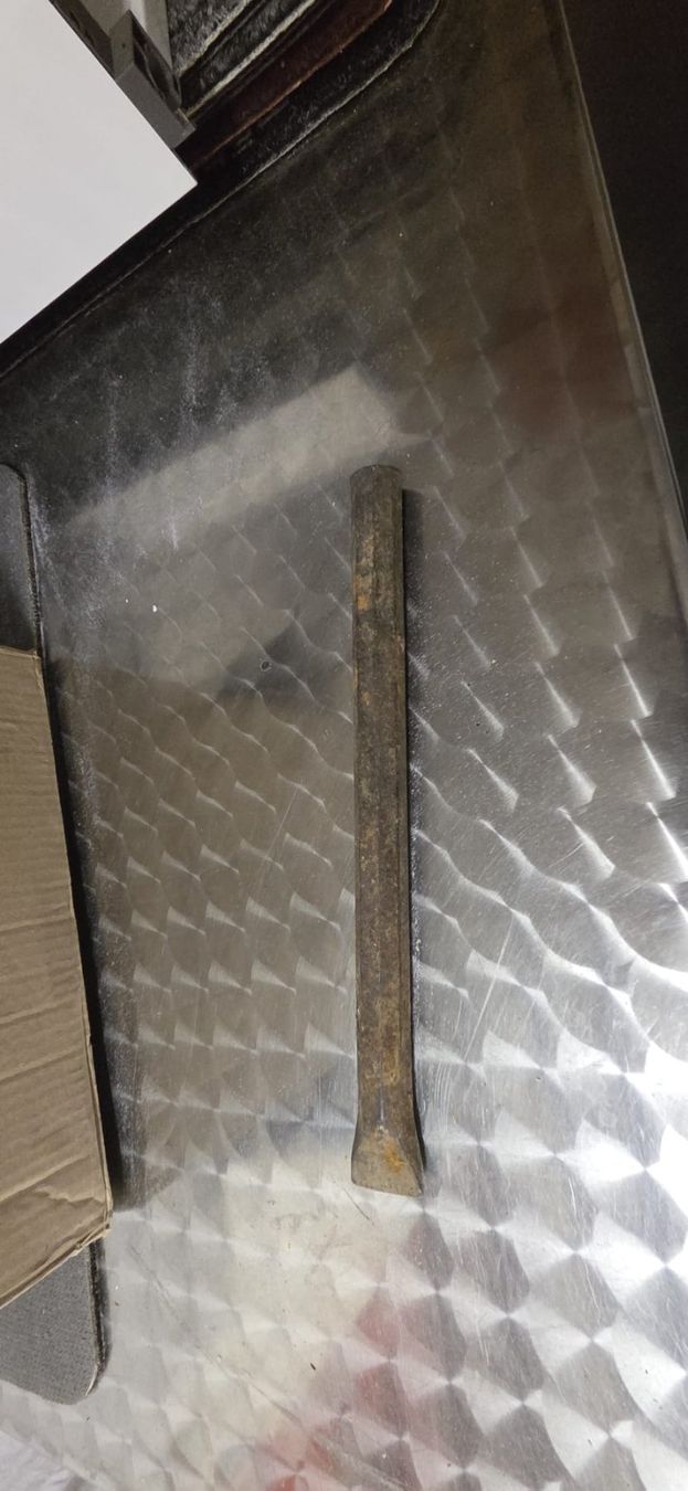 Alle Werkzeuge: Alter Meissel – Gebraucht aus Niederbipp von Trude04 1