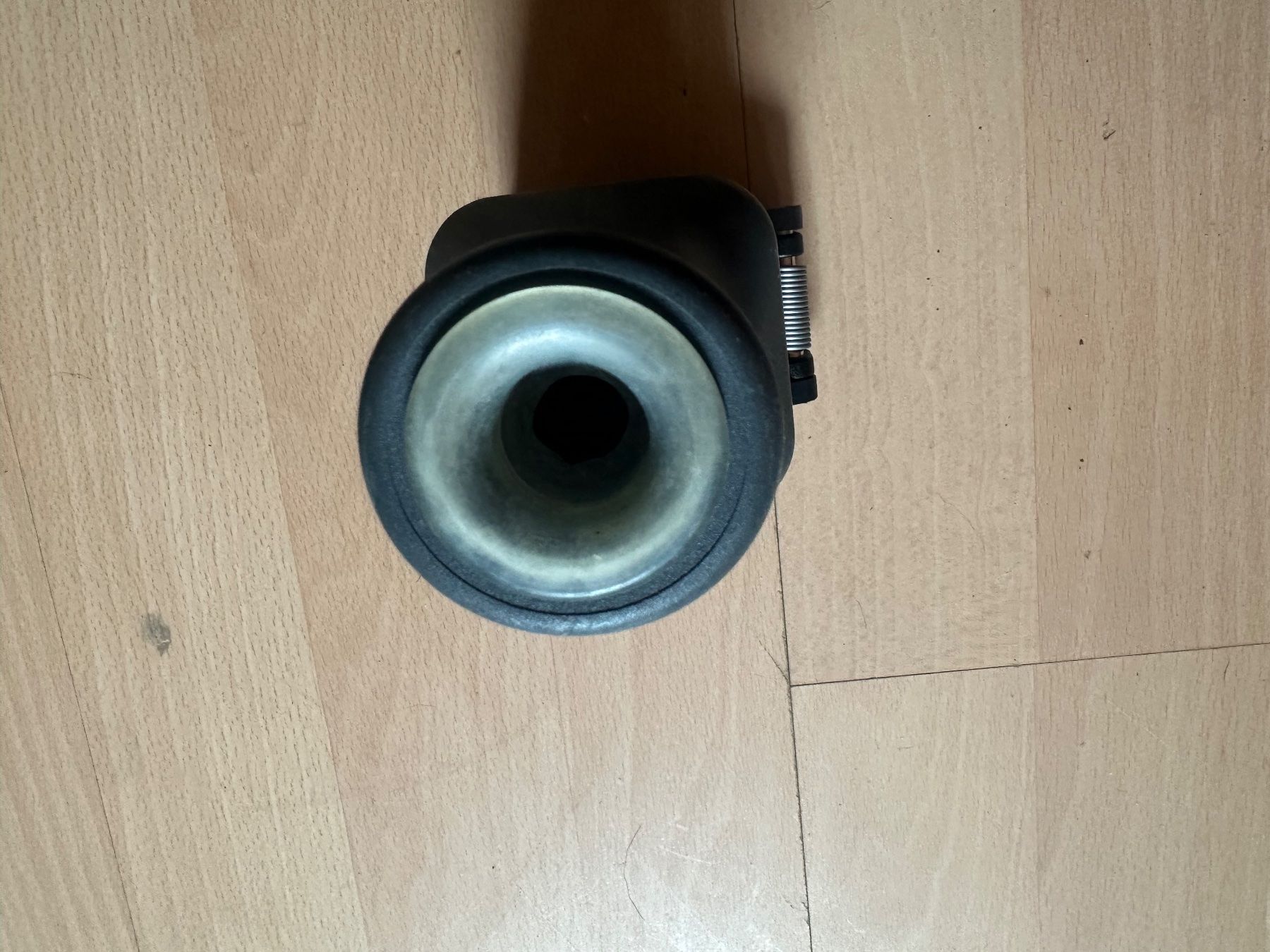 Spine: Kupplung J15 4 Polig – Usato da Huttwil venduto da Bolpa 5