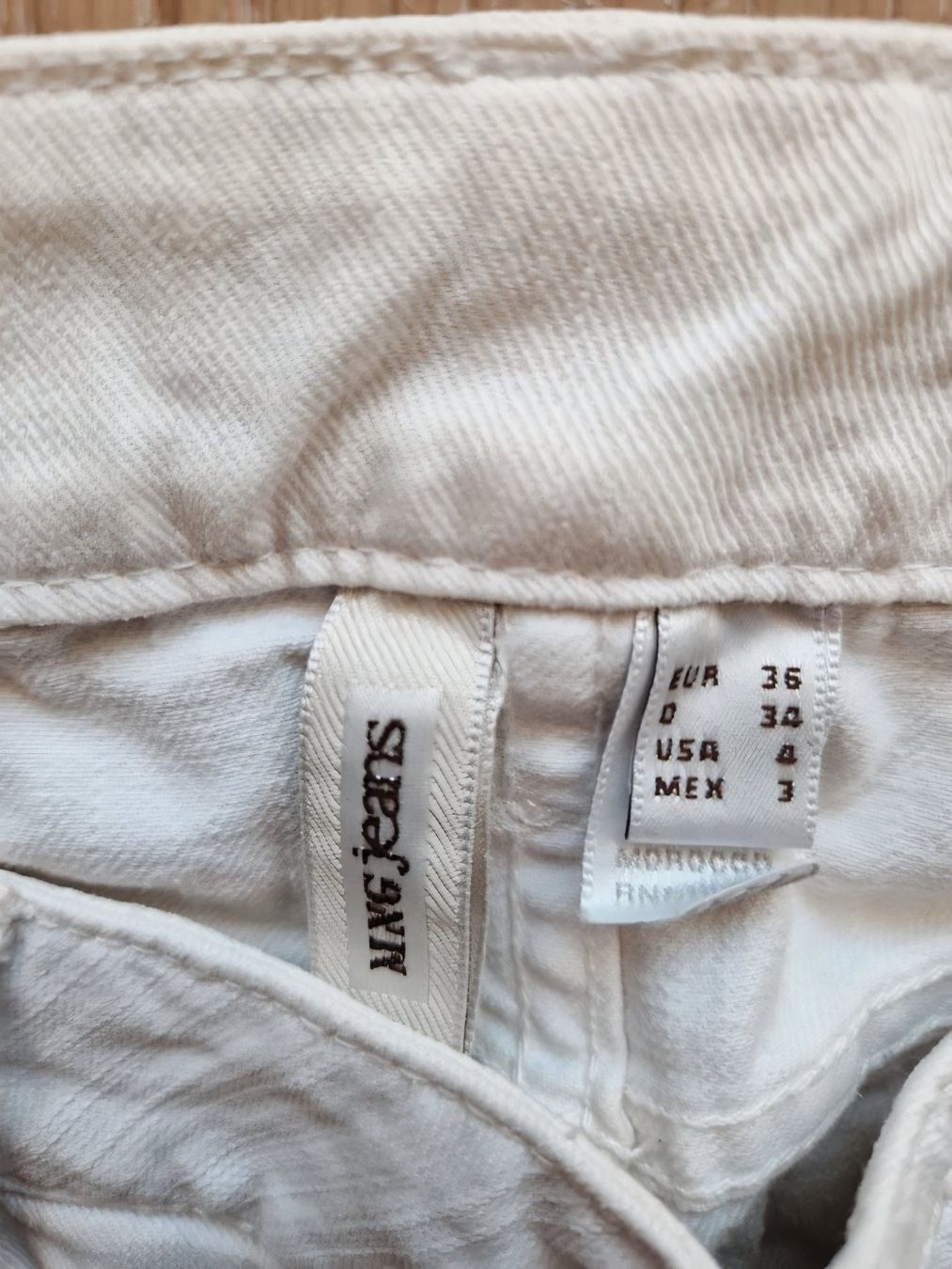 Mango Jeans: Jeans MANGO MNG 🥭 – Usato da Duillier venduto da Stefsy 2