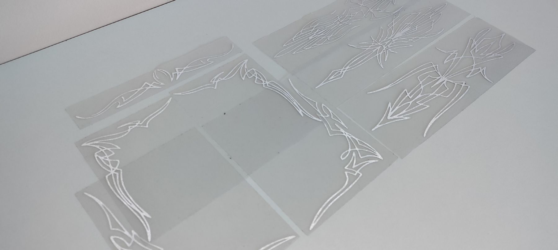 Sticker: Aufkleber - Weiss-Silber|reflektierend|Pinstrips|Custom – Nuovo (secondo la descrizione) da Boswil venduto da MAF_952 2