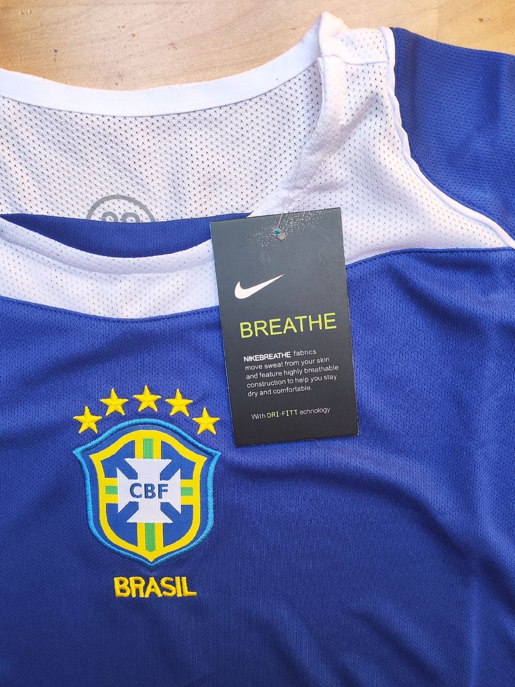 Nike Canottiere & Pantaloni: Retro Brasilien Auswärtstrikot 2004 – Nuovo (secondo la descrizione) da Breitenbach venduto da Lqris 4