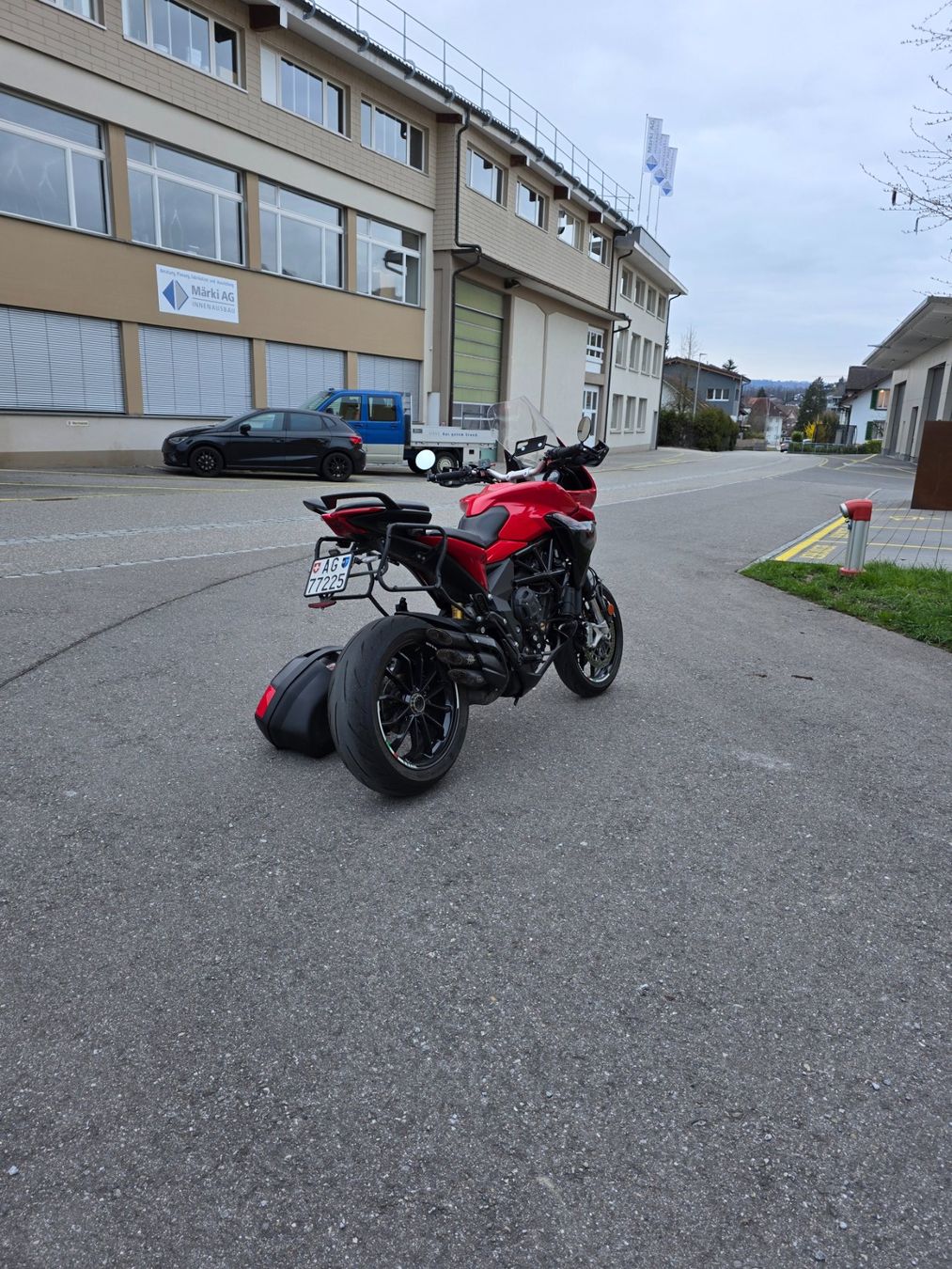 MV Agusta Touring: MV Agusta Turismo Veloce 800 – Usato da Gränichen venduto da Xynactra 1