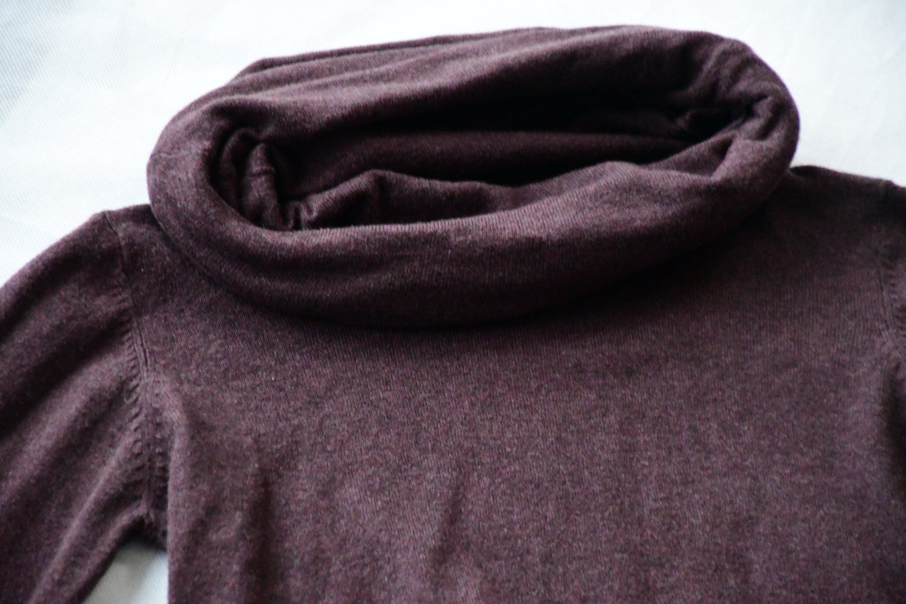 Kleiderpakete & -sets: neu Hose , Pullover Jottum gr.140 – Neu und originalverpackt aus Nuglar von Korsika2 3