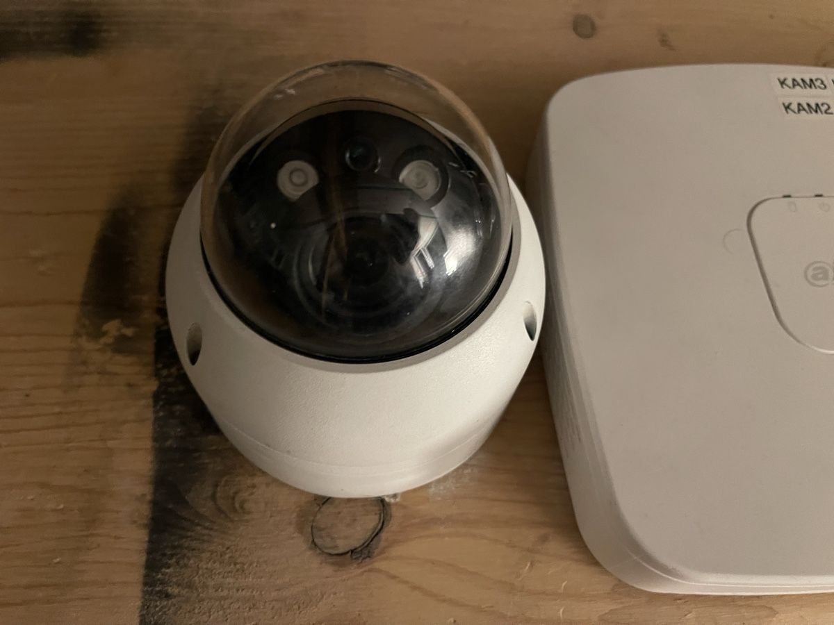 Videocamere: 2 Caméra Dahua mit DVR 2TB – Usato da Bottmingen venduto da ale3829 1