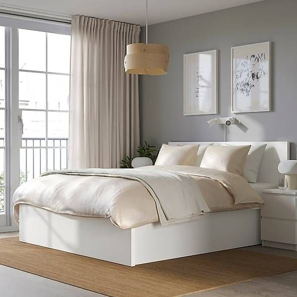 Letti: Lit coffre malm ikea 140x200 + matelas simmons – Usato da Payerne venduto da sar_xf56 1