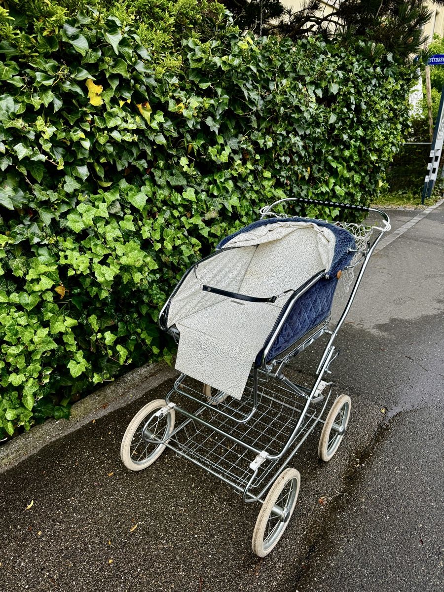 Carrozzine: Wunderschöne Retro Kinderwagen - mit liebevollen Details – Usato da St.Gallen venduto da jwi_5qgq 1