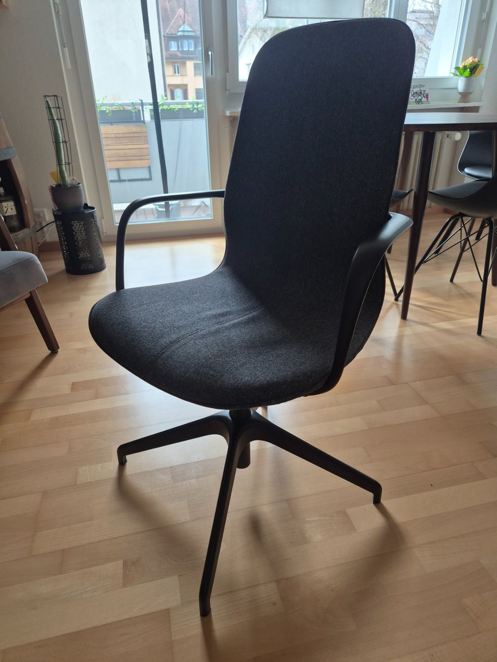Ikea Stühle: Ikea LANGFJÄLL Bürostuhl – Gebraucht aus Zürich von Meiki8