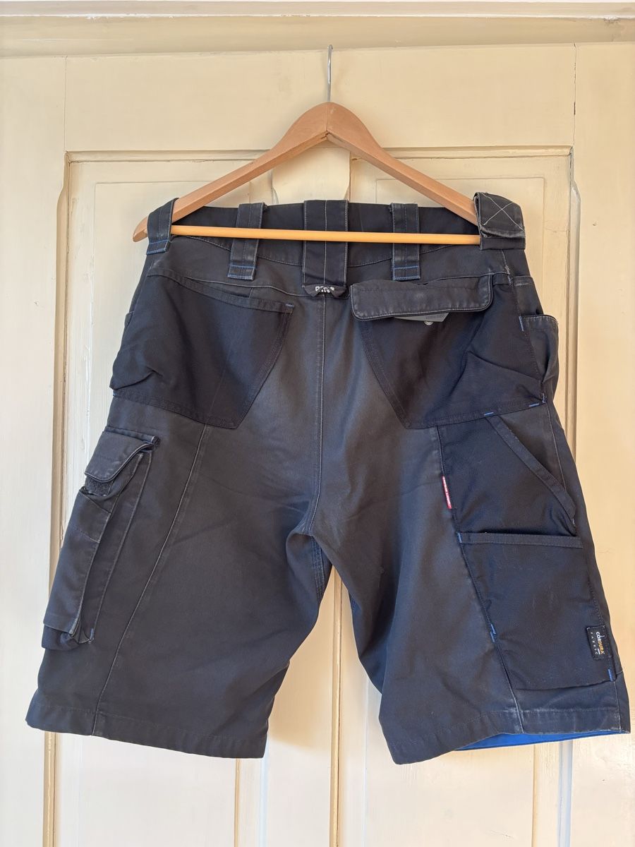 Engelbert Strauss Pantaloni: Engelbert Strauss Shorts Gr. 50 – Usato da Lyss venduto da PlaneSpotter 1