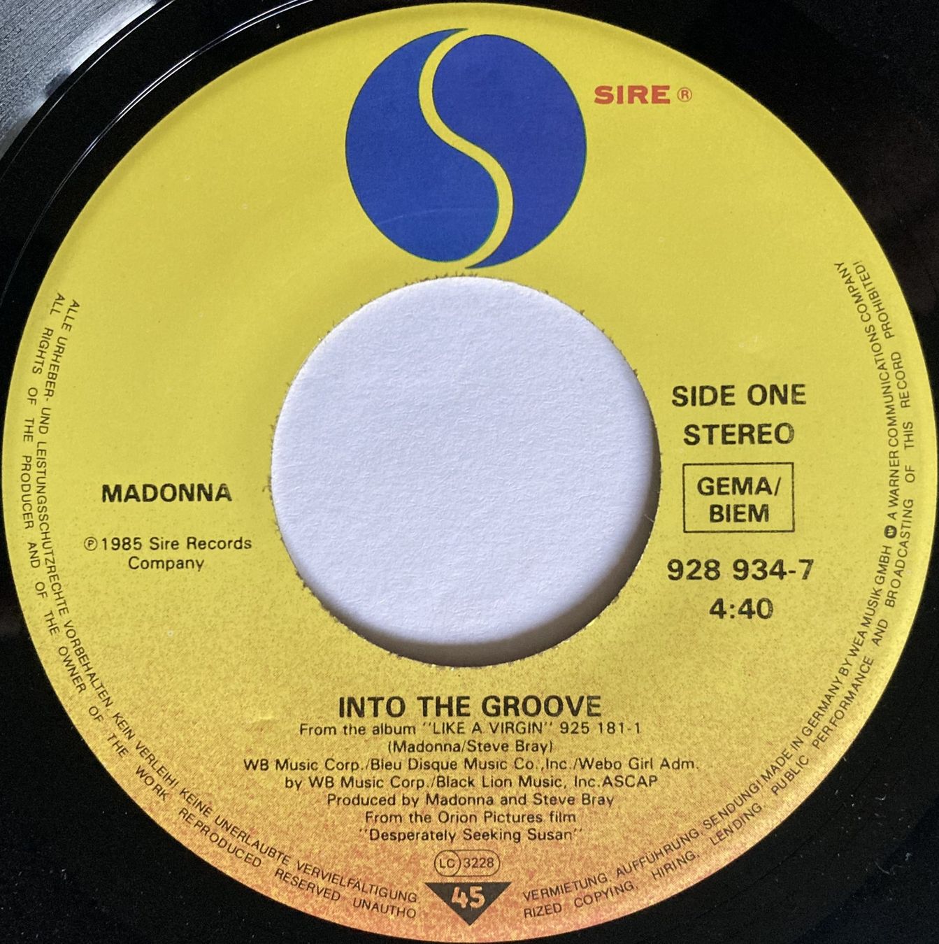 Vinyles: MADONNA - INTO THE GROOVE – D'occasion à Bottens par hotter-than-hell 2