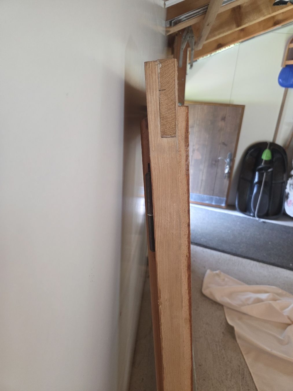 Fenster: Holzfenster mit Sprossen – Defekt aus Unterschächen von Fixu86 4