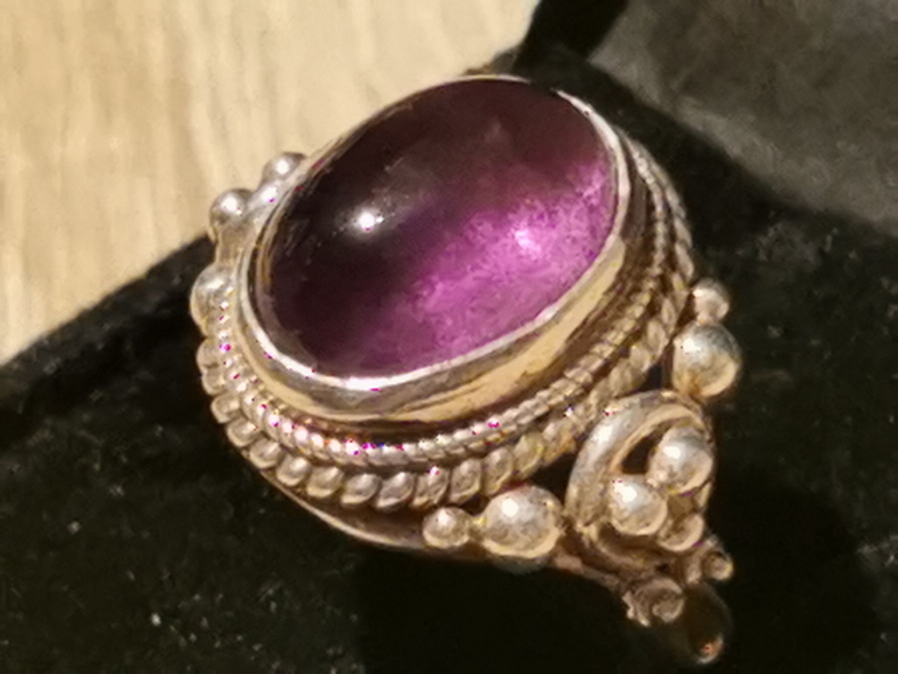 Anelli: Damen Silber 925 Ring mit Amethyst Cabochon. – Nuovo (secondo la descrizione) da Schlieren venduto da vlalif