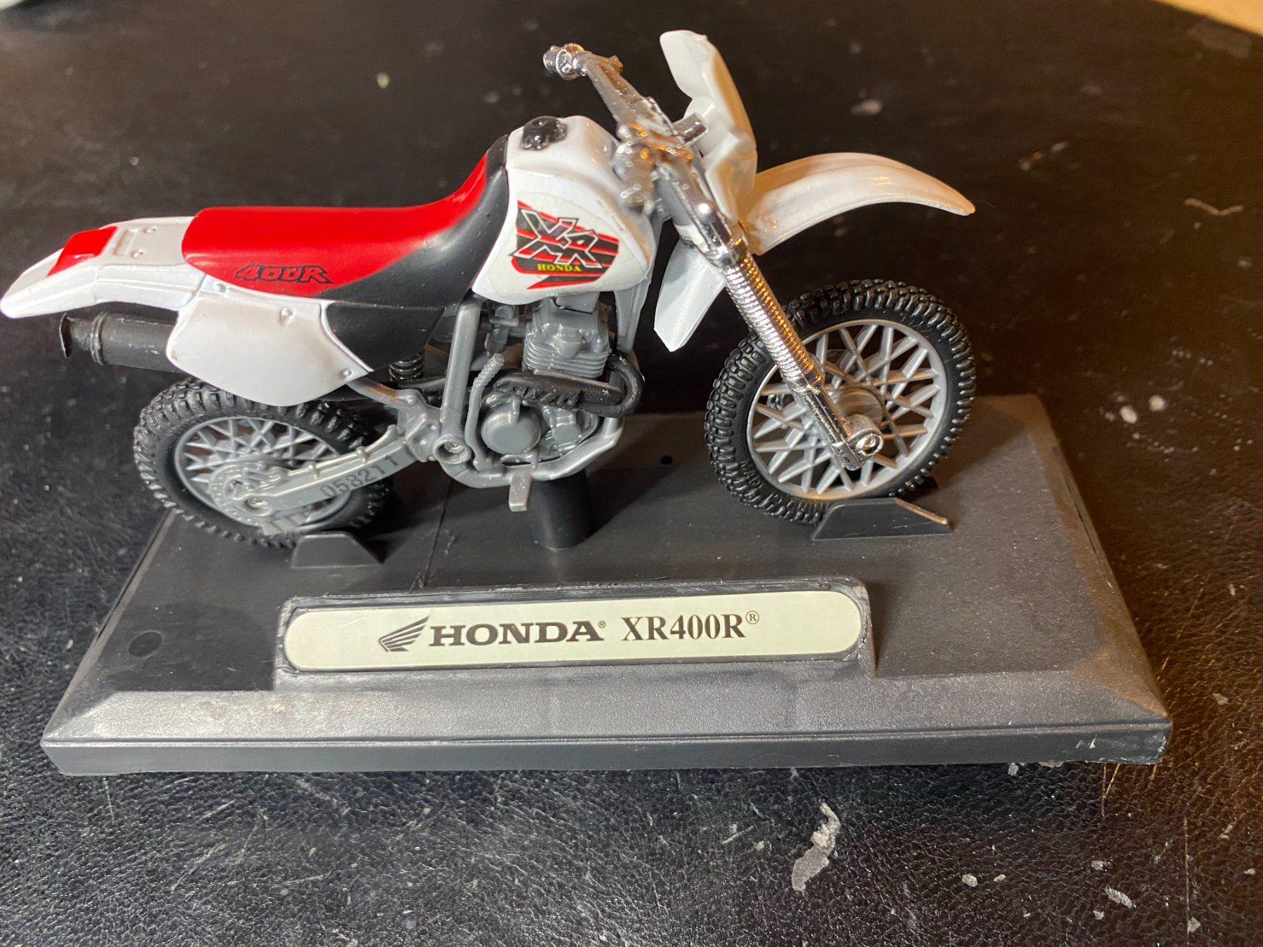 Kit di modellismo & Modellini statici: Honda XR400R Modellmotorrad sehr guter Zustand – Nuovo (secondo la descrizione) da Zunzgen venduto da Sy-Ma