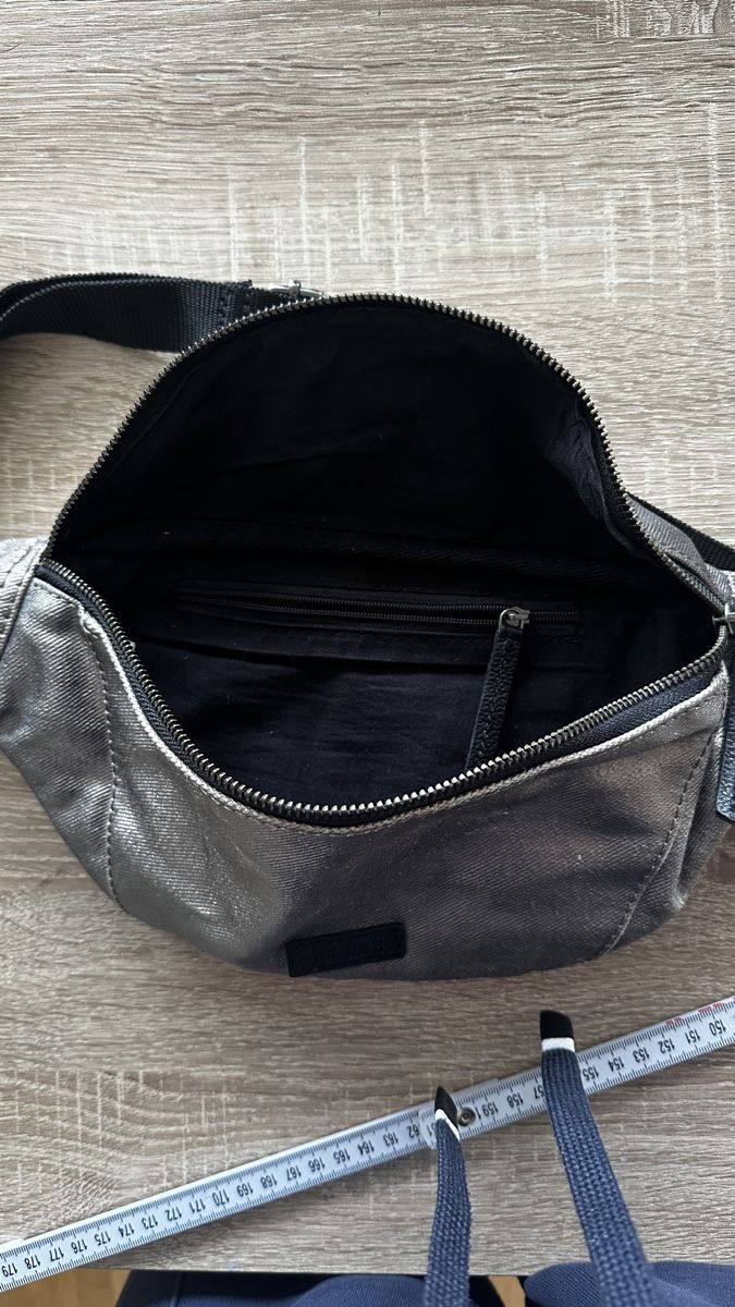 Superdry Taschen für Damen: Superdry Bauchtasche / Gürteltasche – Gebraucht aus Winterthur von -BeHappy24- 4