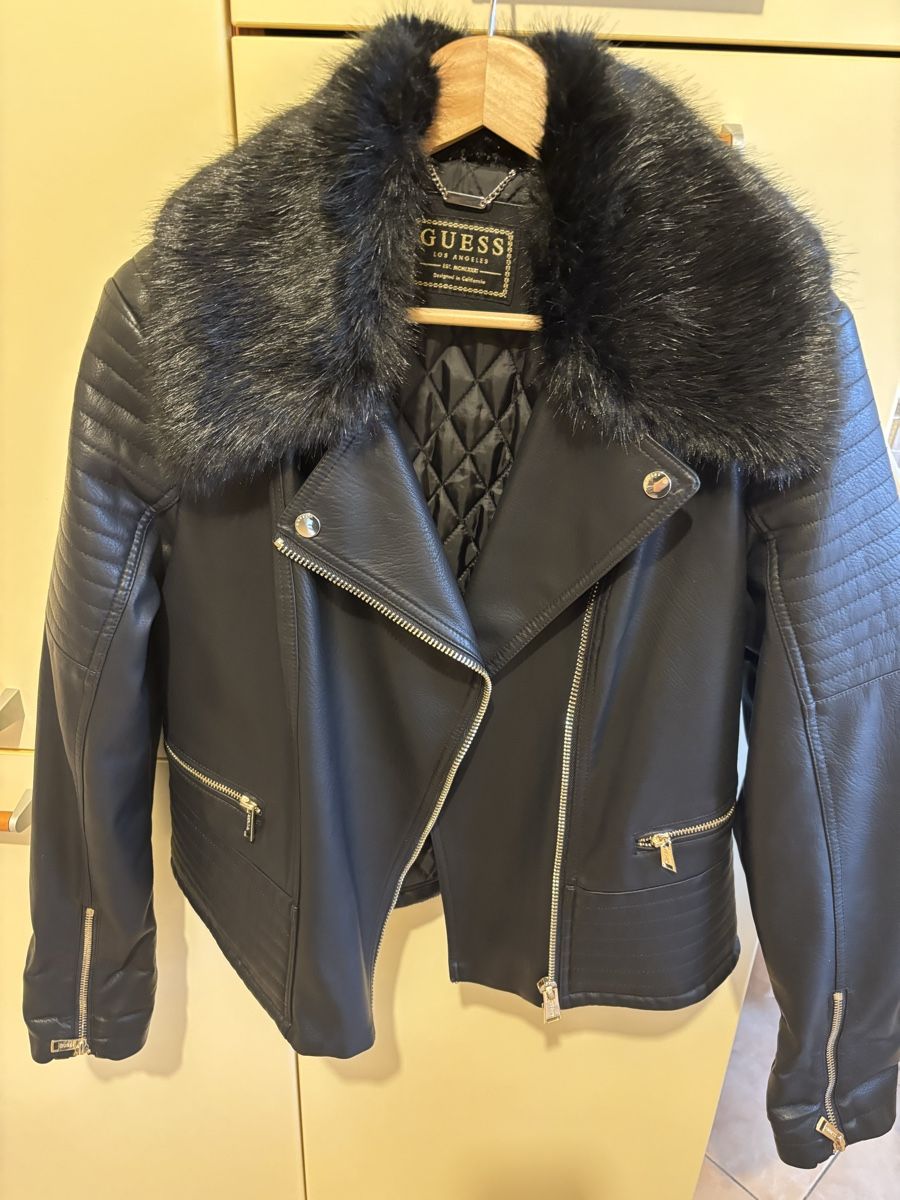 Guess Jacken: Veste Guess noire – Neu (gemäss Beschreibung) aus Attalens von roronana
