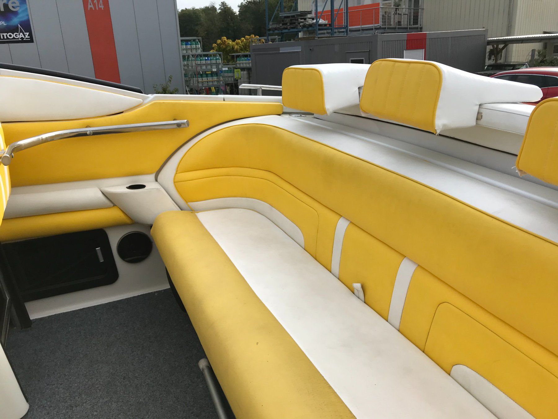 Wellcraft Barche: WELLCRAFT SCARAB 31 EINTAUSCH MÖGLICH - HAFENPLATZ – Usato da Avenches venduto da BOOTTRANSPORTE 4