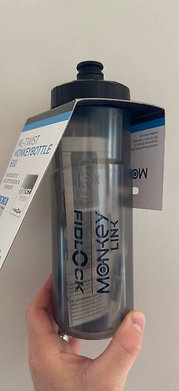 Borracce & Thermos: 2 x Trinkflasche - Monkeybottle 600 – Usato da Arboldswil venduto da Weborn1988