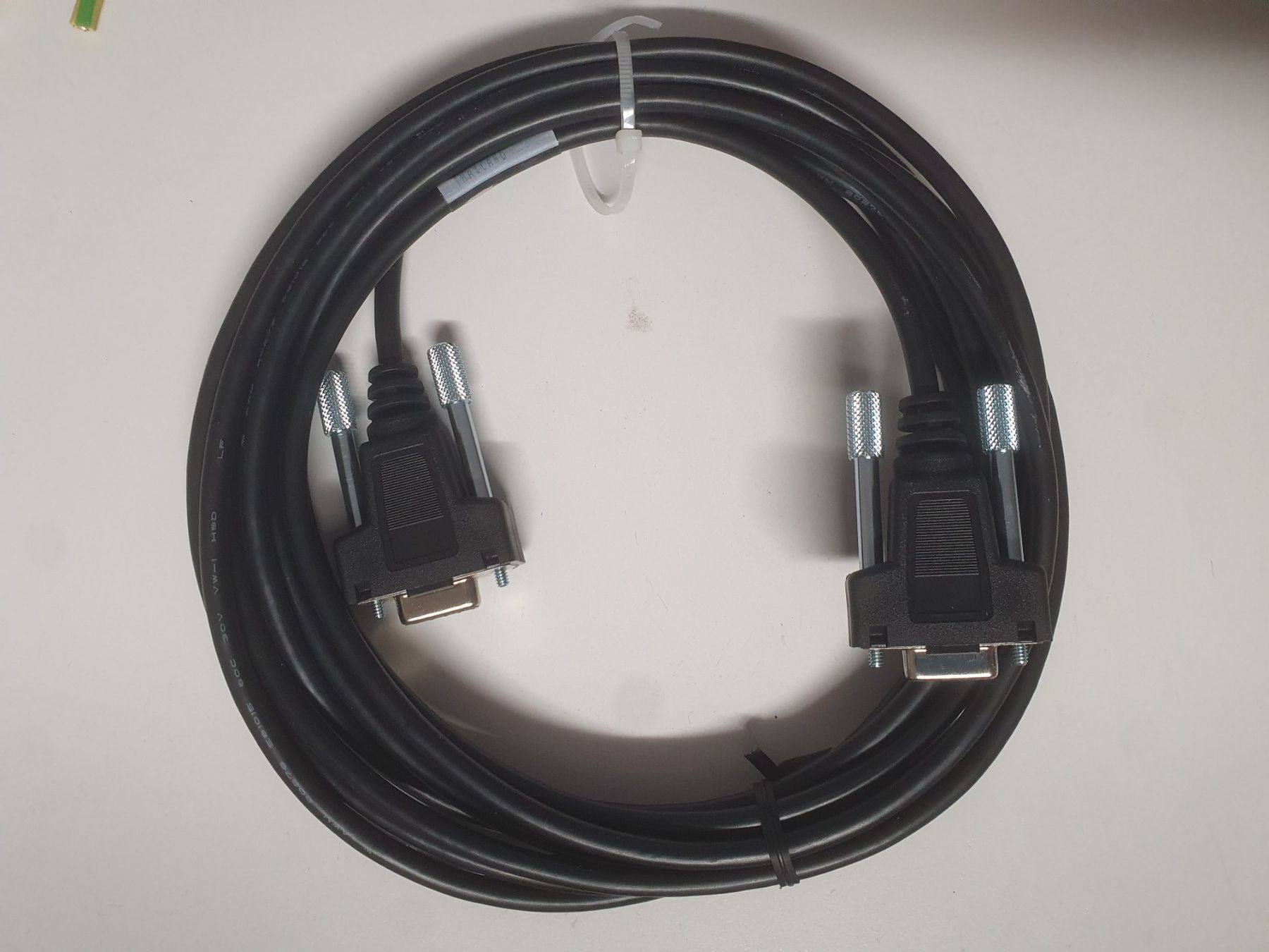 Cavi: Monitor Kabel VGA 5m Monitorkabel VGA Kabel – Nuovo (secondo la descrizione) da Zürich venduto da eymen20 2