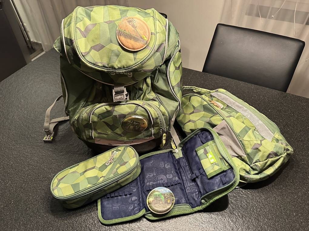 Ergobag Sacs & sacs à dos: ErgoBag mit Etui, Turnsack – D'occasion à Egliswil par Raser76 1