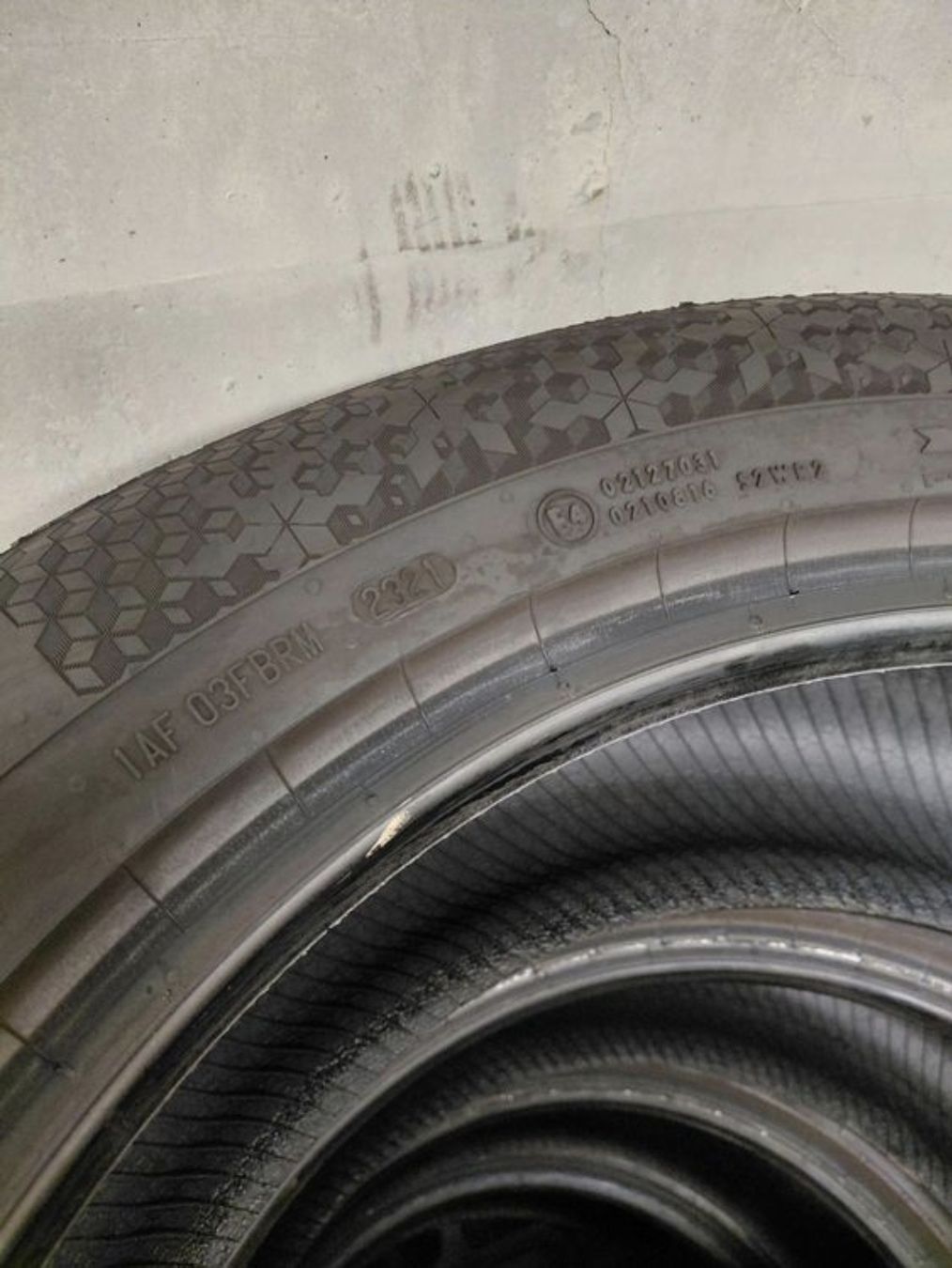 Tutti pezzi di ricambio auto: Winterreifen Conti – Usato da Bassersdorf venduto da tinaPA 2