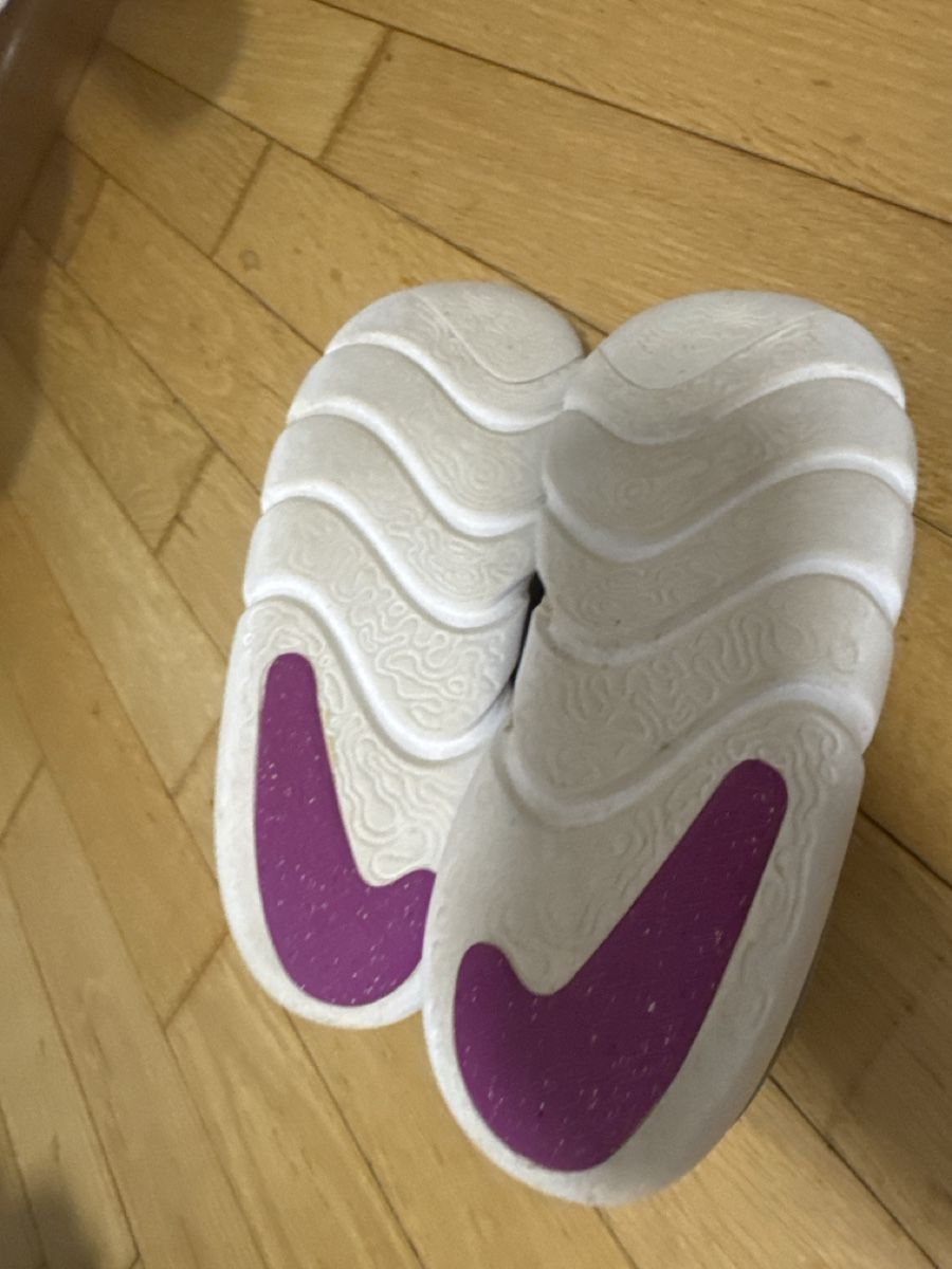 Nike Scarpe per ragazzi: Nike Schuhe Gr. 34 – Usato da Füllinsdorf venduto da silberstern110 3