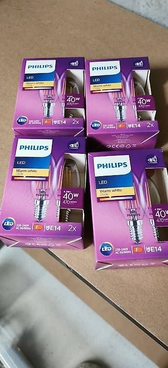 Lampade: philips-led-kerzen-e14-40w-warmweiss-neu – Usato da Zürich venduto da llr_2m9v