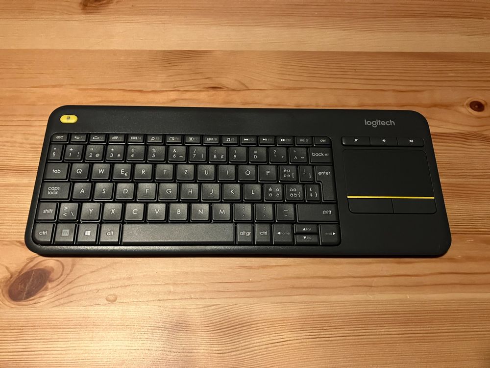 Logitech Tastatur K400 mit Touchpad (Gebraucht) in Deitingen für CHF 23 ...