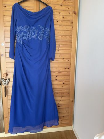 Festliches Abendkleid mit Stickerei & Pailletten Gr. M-L