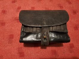 Fetterli Patronentasche 1885 gestempelt.