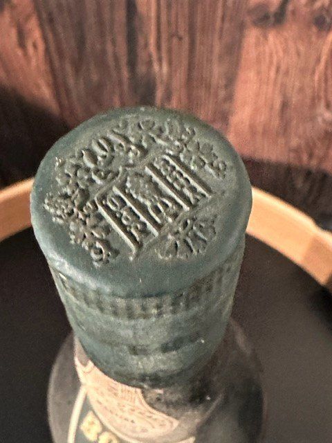 Vino: +  RaRiTäT  + – Usato da Winkel venduto da zeho 8