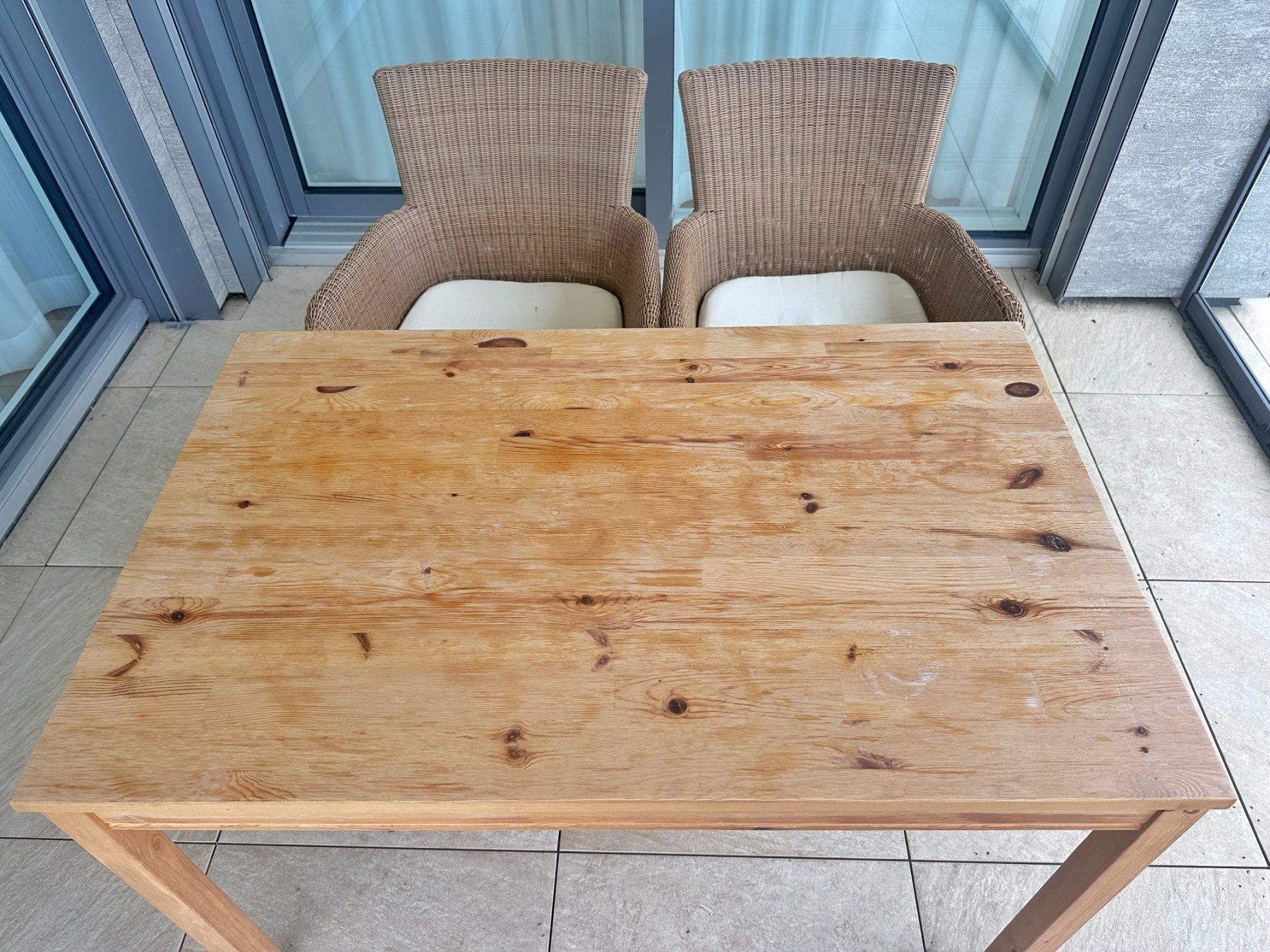 Tischset: Wooden Table and Armchair Set – Gebraucht aus Thalwil von nak0nakatz 2