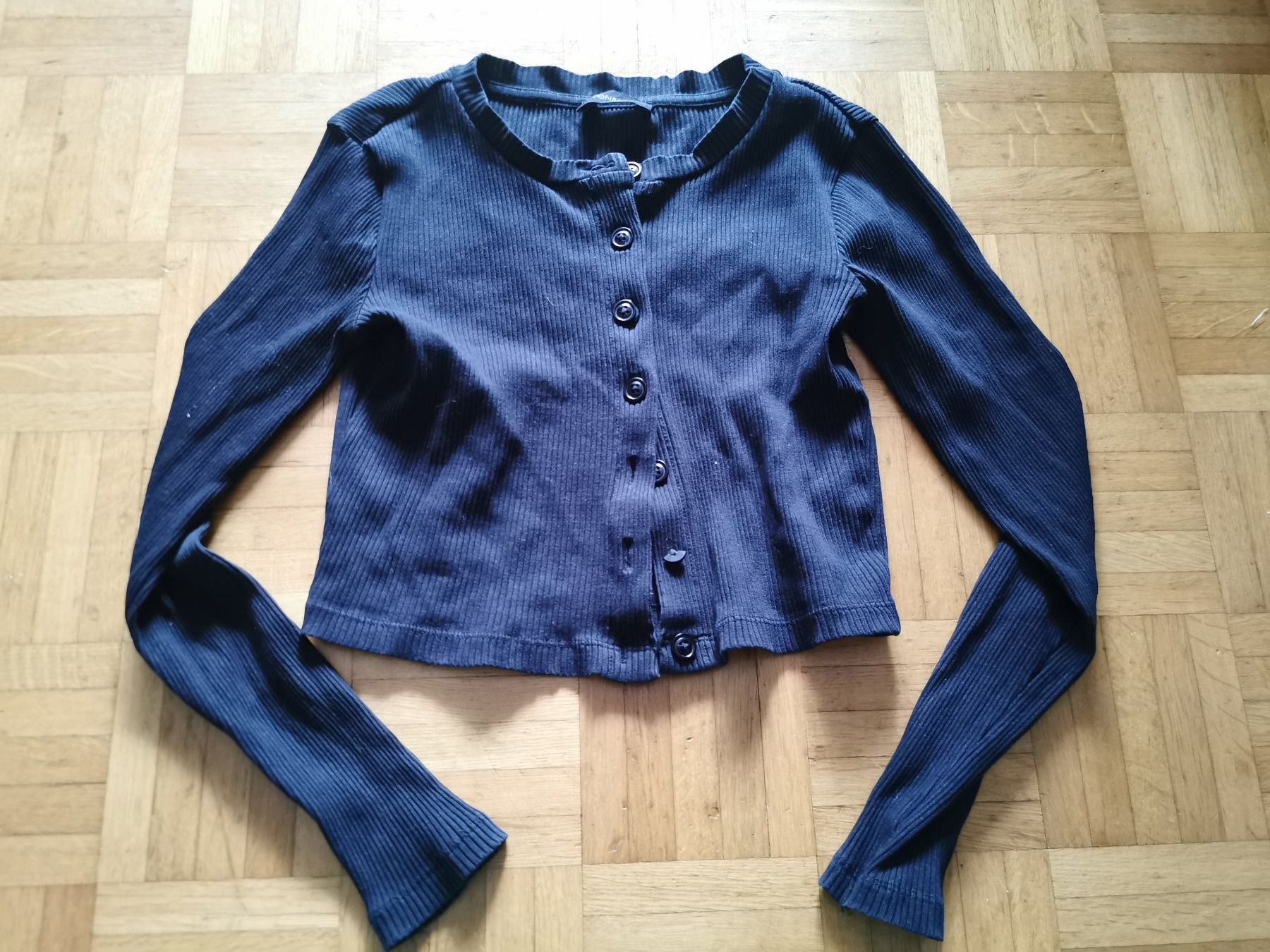 Lotti di vestiti: Dünne Jackli und T-Shirt Gr. S – Usato da Basel venduto da grandfamily 3